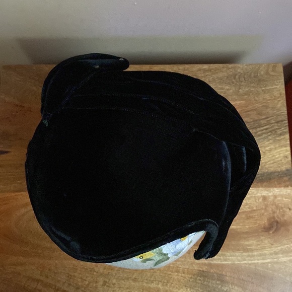 VTG 40’s Black Velvet Rhinestones Fascinator Hat - Picture 8 of 12